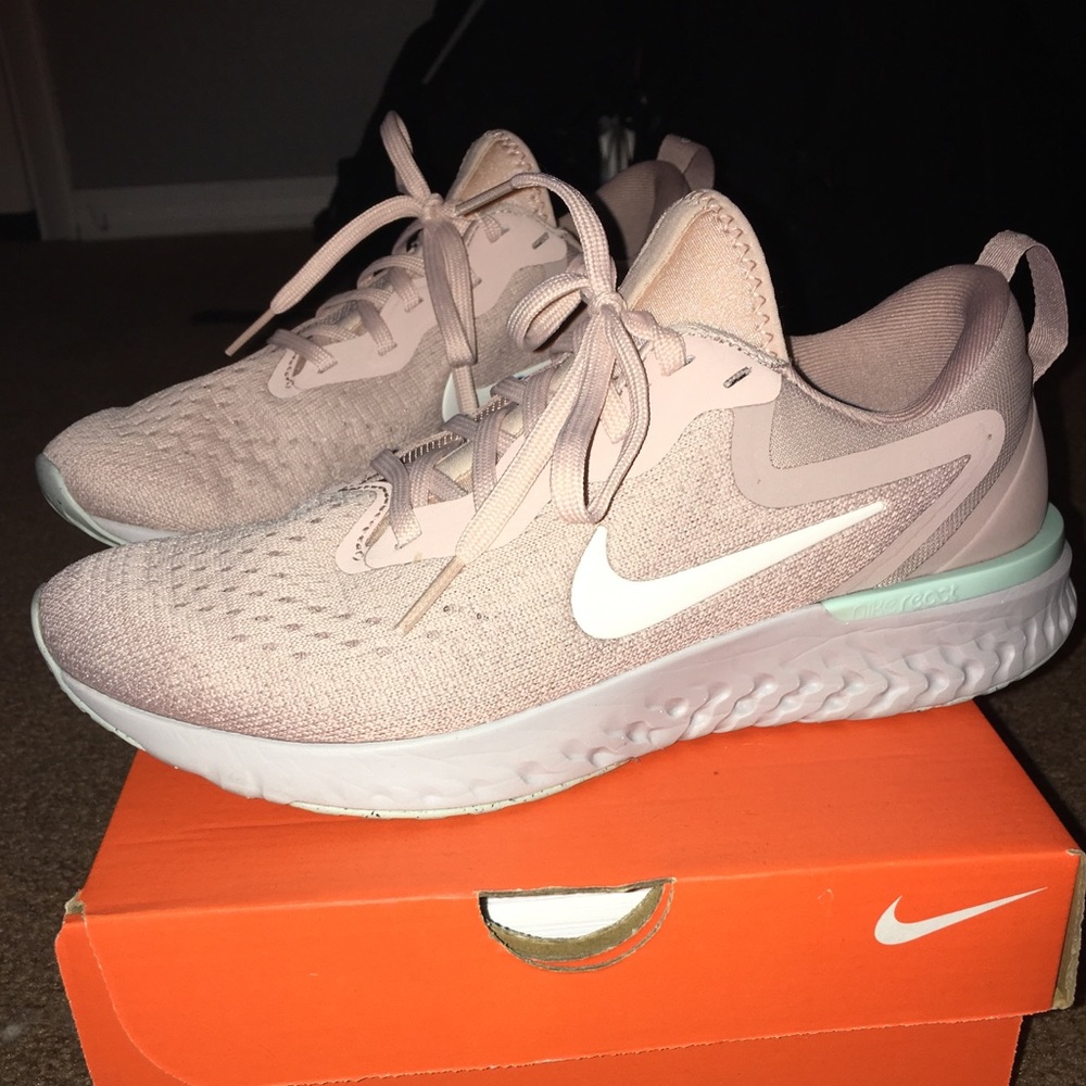 Women’s Nike Odyssey React